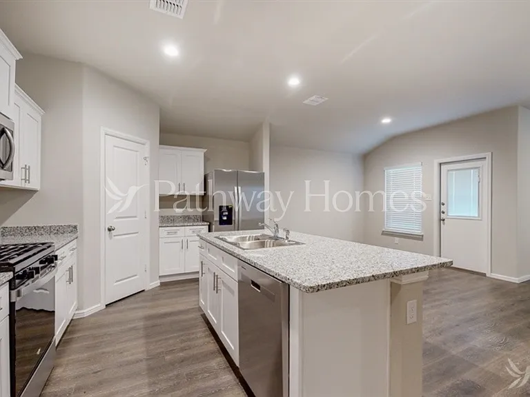 1625 Gatesville Ct — Photo 5