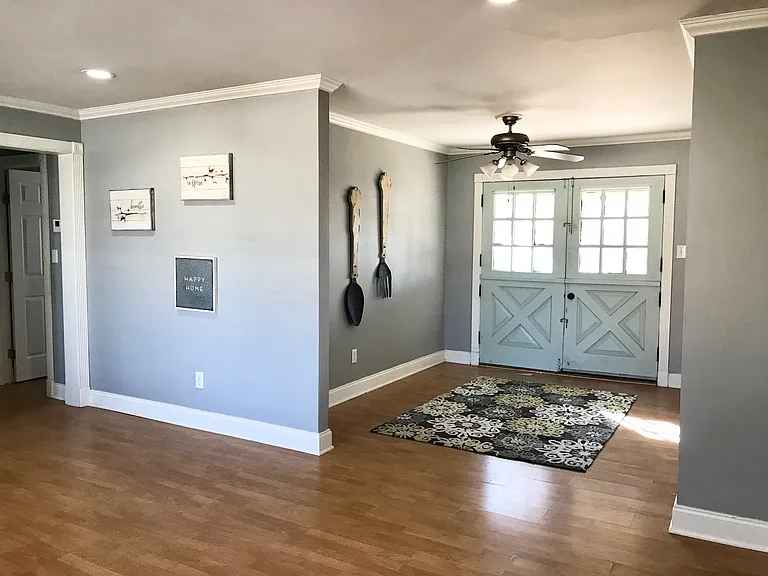 2132 Fremont Dr — Photo 8