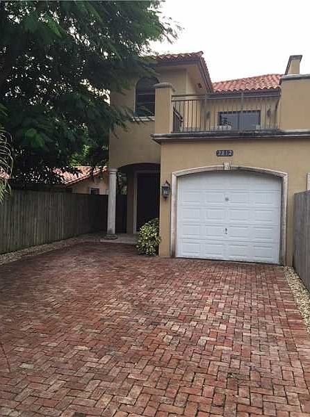 1st image of 2812 SW 37th Ct