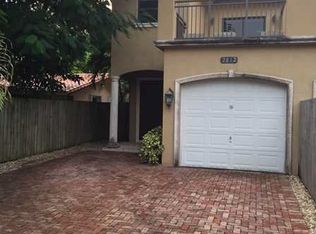 2812 SW 37th Ct, Coral Gables, FL 33134