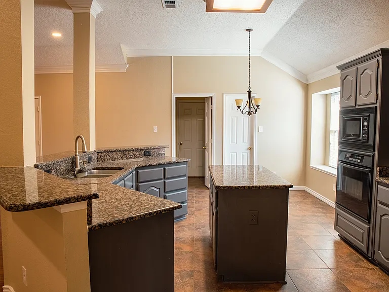 3213 Chalkstone Dr — Photo 5
