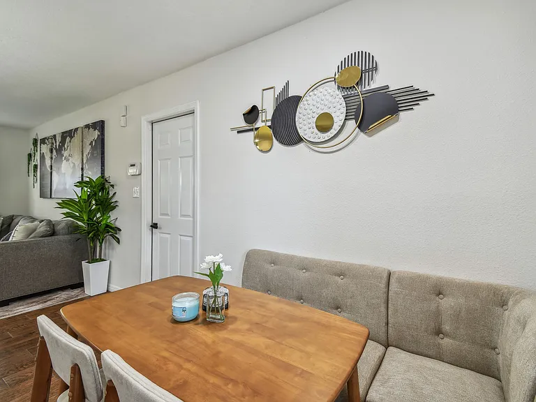 8611 Driftwood Dr — Photo 31