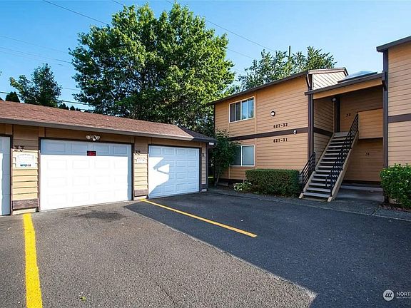 2nd image of 621SE121AV E St #32