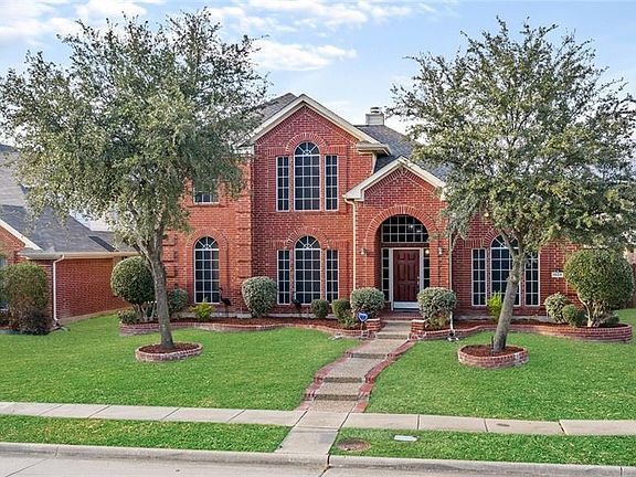 2nd image of 1024 Caddo Dr