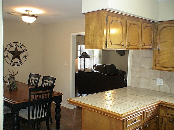 3rd image of 9214 Cheswick Dr