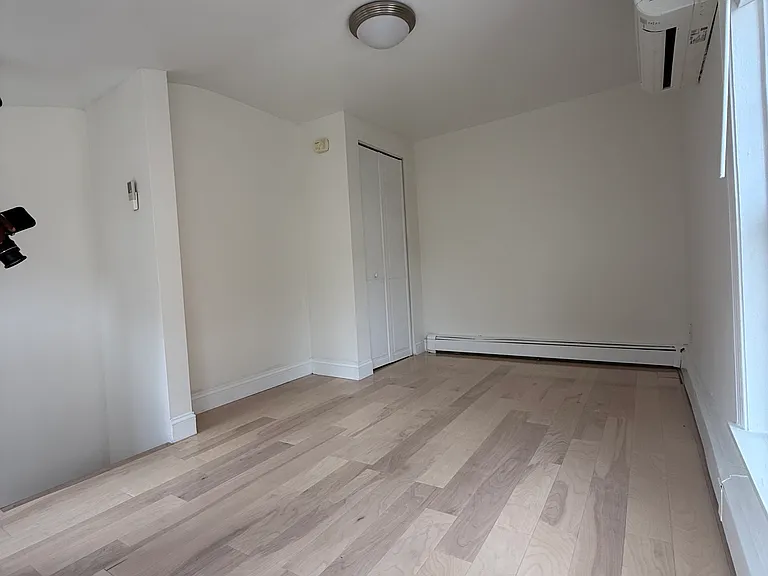 408 S Alder St — Photo 10