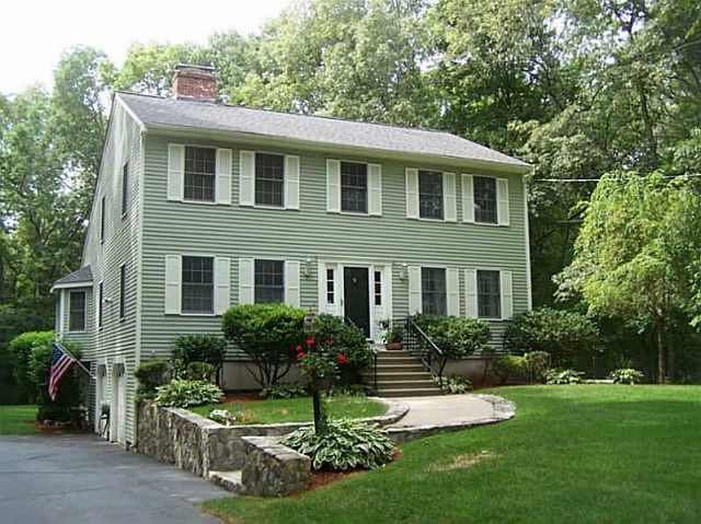 1st image of 9 Buckboard Dr