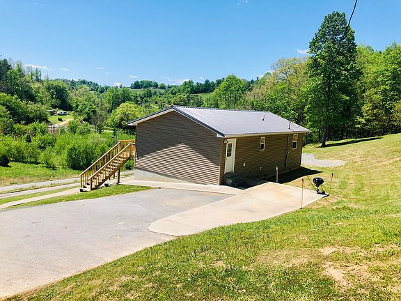 5th image of 244 Apple Dr