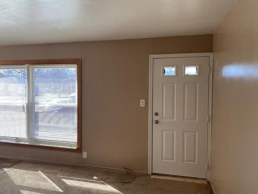1st image of 2621 Ackley Ave #2621
