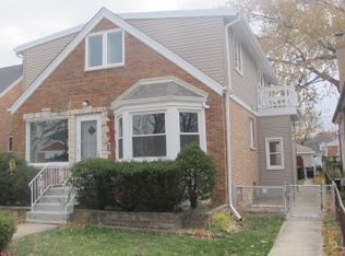 6935 W Balmoral Ave, Chicago, IL 60656