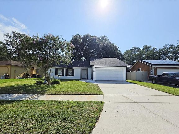 2nd image of 850 ARIES ROAD W