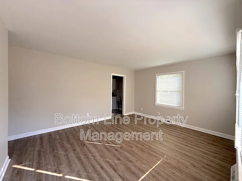 Building Photo - 1408 Dean St