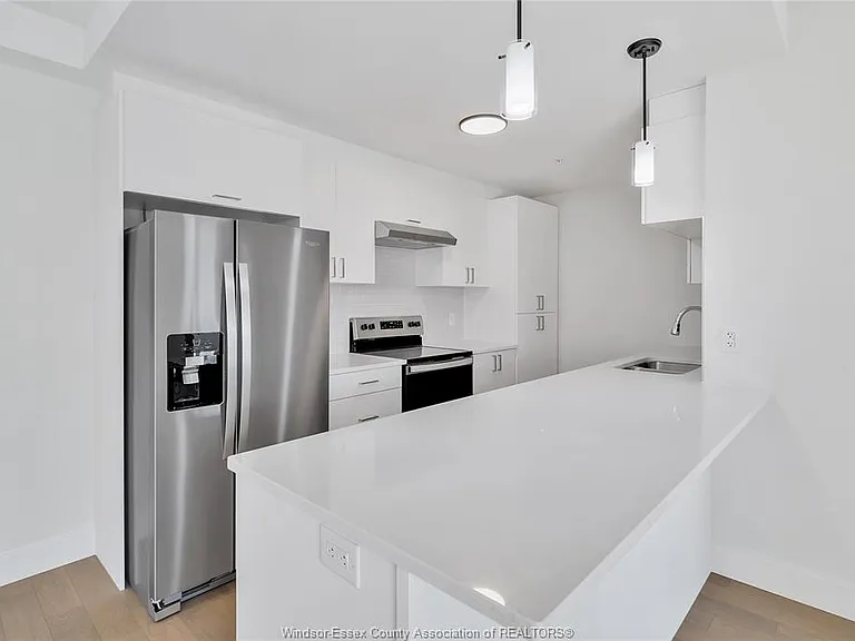 2600 Sandwich West Pkwy #102 — Photo 6