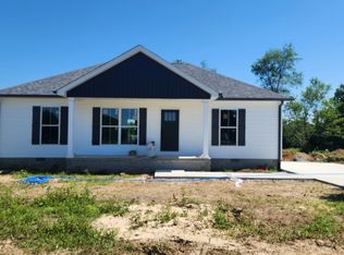 6 N Keener Rd, Leoma, TN 38468