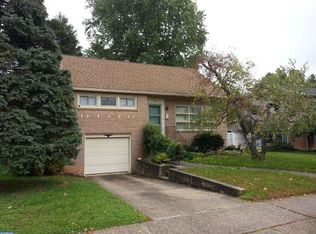 110 Mifflin Blvd, Shillington, PA 19607