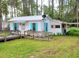 305 Avenue B SE, Carrabelle, FL 32322
