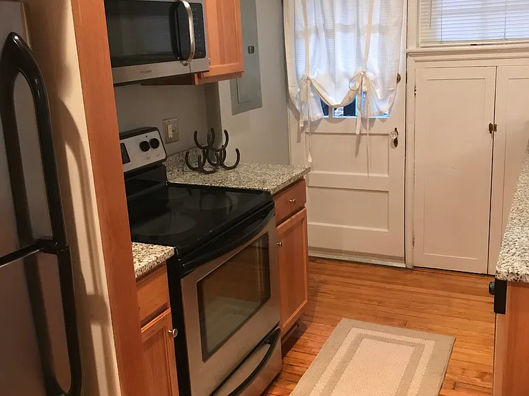 3122 Kensington Ave #6 — Photo 10