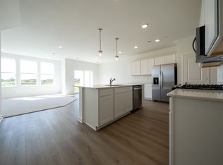 10429 Ithaca Ln N, Osseo, MN 55369