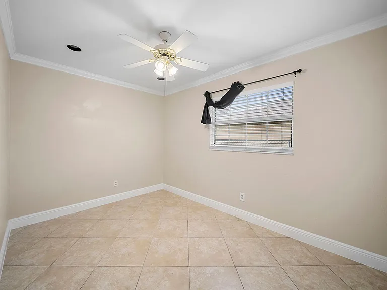 3402 Santa Barbara Blvd — Photo 11