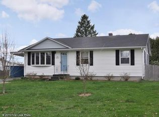 22 Squire Ln, Bellingham, MA 02019