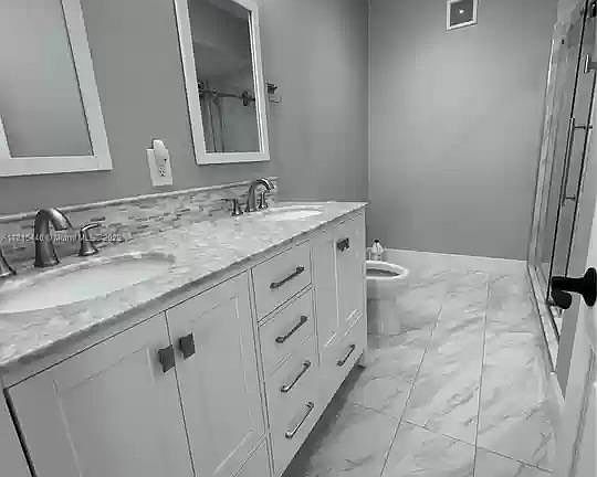5th image of 9749 NW 45th Ln