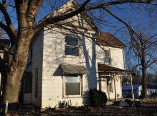 102 Elm St, Carthage, MO 64836