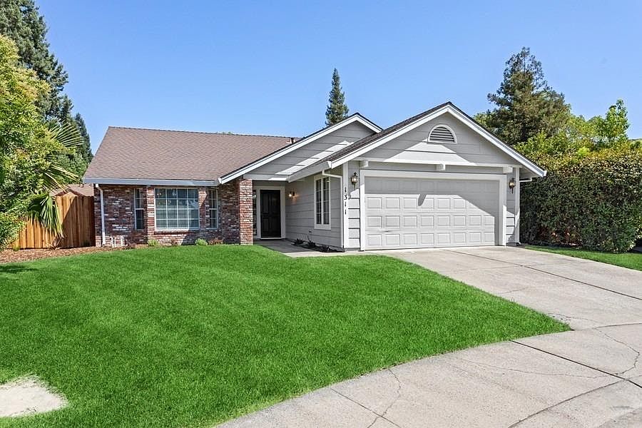 1st image of 1311 Kinghurst Dr