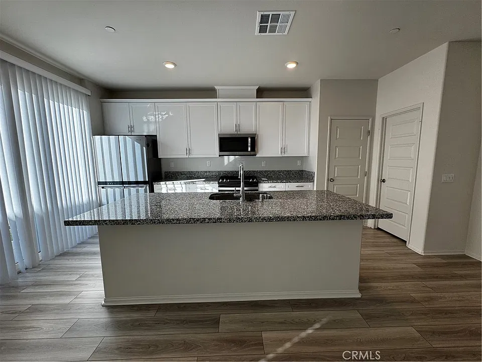 40256 Birchfield Dr