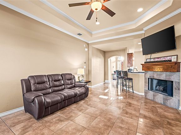4th image of 3930 Amadas Dr