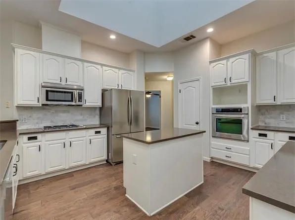 11018 S Bay Ln, Austin, TX 78739