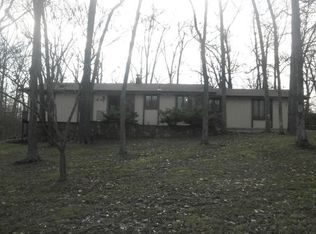 967 S Farm Road 207, Springfield, MO 65802