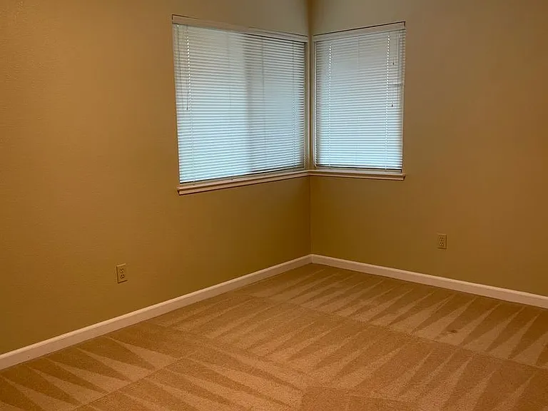 120 Billington Ln — Photo 14