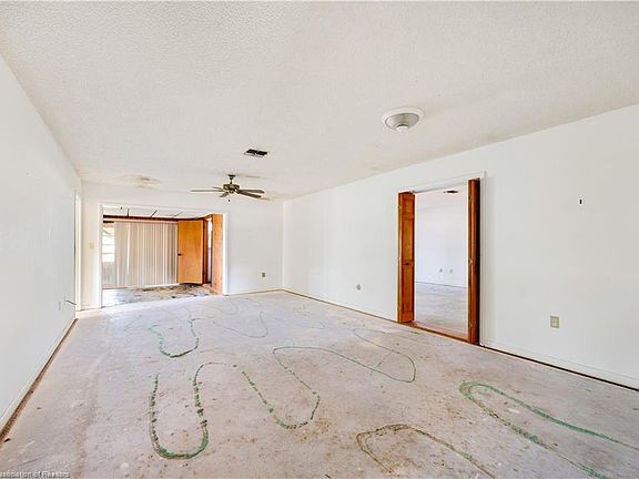 5th image of 171 Golfpoint Dr