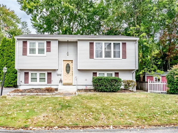 61 Winton St, Cranston, RI 02910
