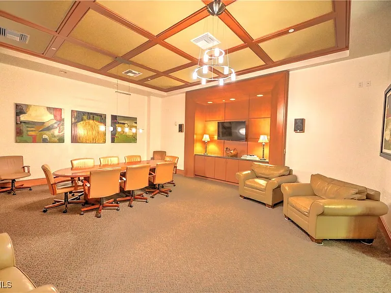 2090 W 1st St #510 — Photo 31