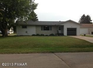 240 Maple St, Kindred, ND 58051