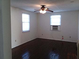 2nd image of 108 W Frank St