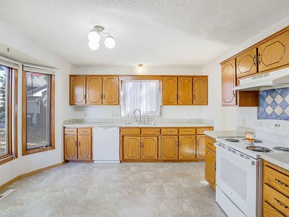4th image of 11712 Mirada Ct