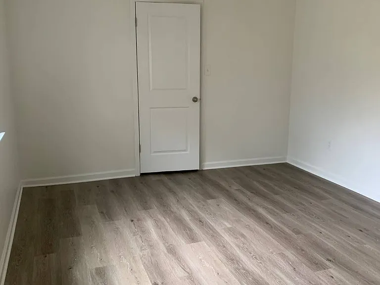 1552 Helderberg Ave #15 — Photo 11