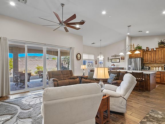 4th image of 4029 Cherry Tree Way
