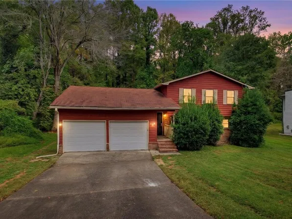 6690 Judy Ln, Riverdale, GA 30296