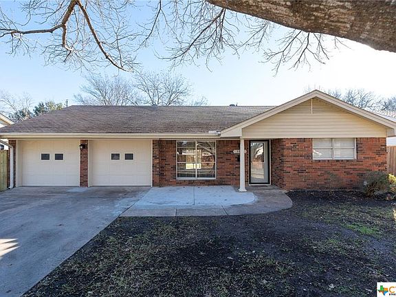 2nd image of 3811 Cole Porter Dr