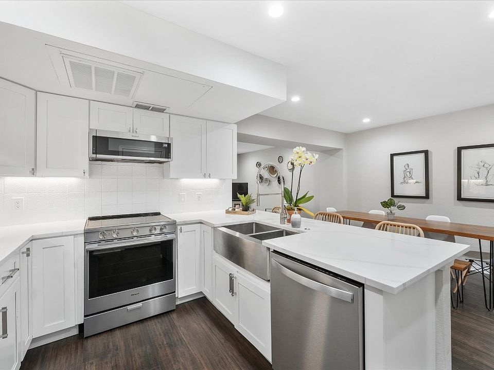 1st image of 6333 Oriole Dr #6333