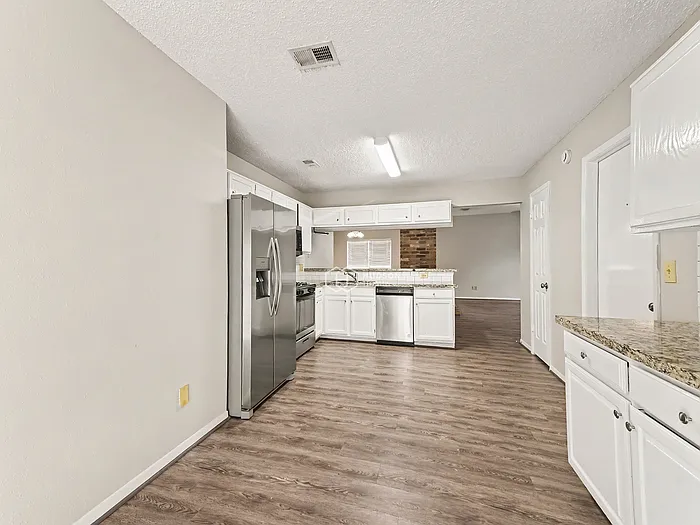 9415 Wallingham Dr — Photo 9