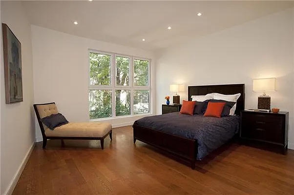 Sold by Leslie J. Garfield | media 1