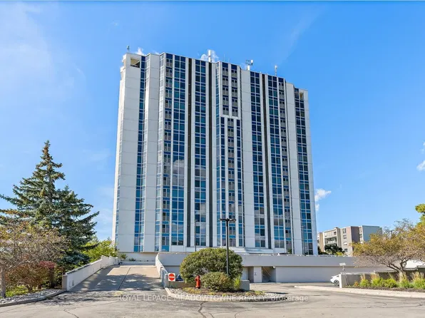 190 Hespeler Rd #404, Cambridge, ON N1R 8B8