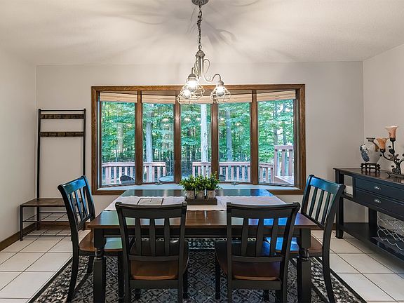 4th image of 5476 Pepperwood Cir