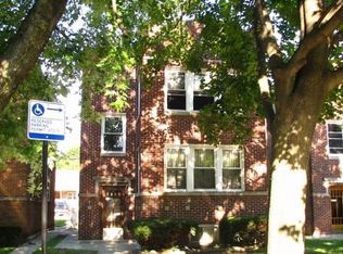 6708 N Campbell Ave, Chicago, IL 60645