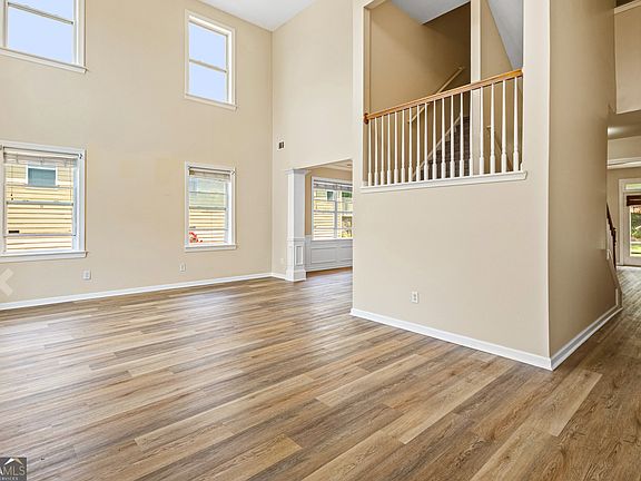 2nd image of 3450 Long Lake Dr