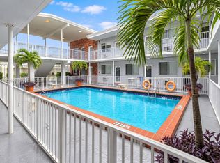 305 69th St APT 105, Miami Beach, FL 33141